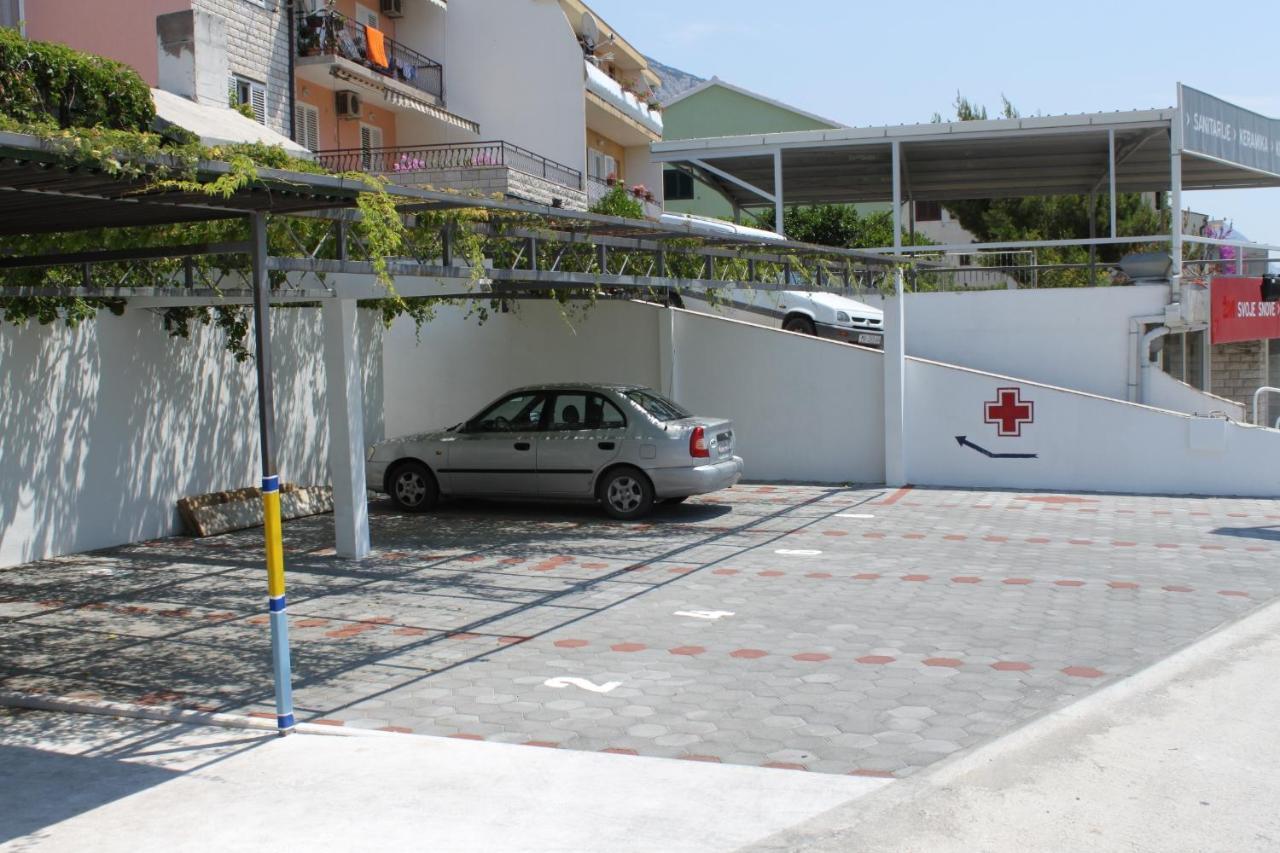 Apartments With A Parking Space Makarska - 6693 Exterior foto