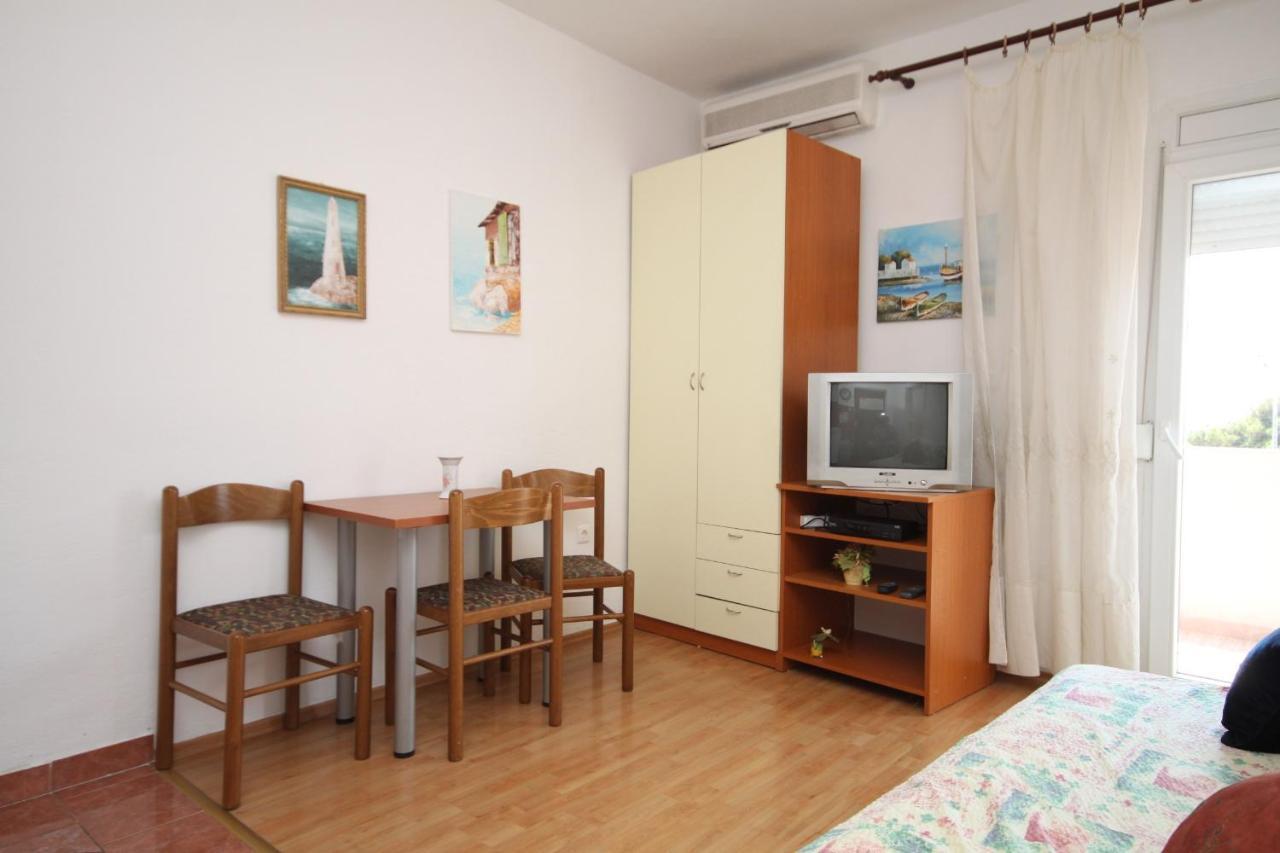 Apartments With A Parking Space Makarska - 6693 Exterior foto