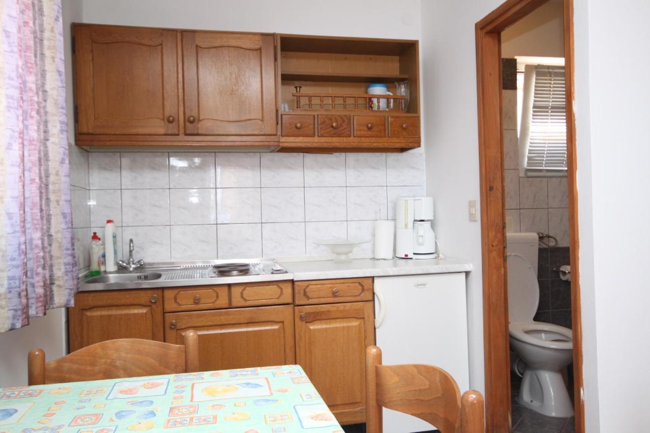 Apartments With A Parking Space Makarska - 6693 Exterior foto